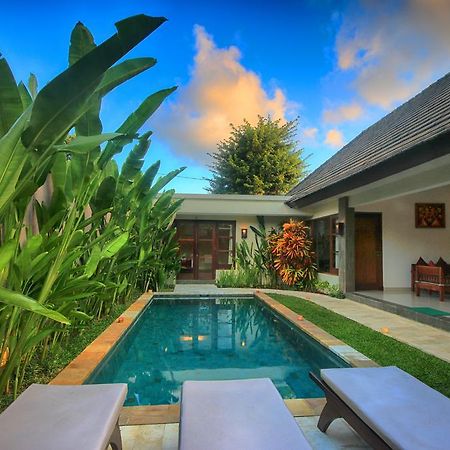 Bukit Kirana Villas Uluwatu Buitenkant foto